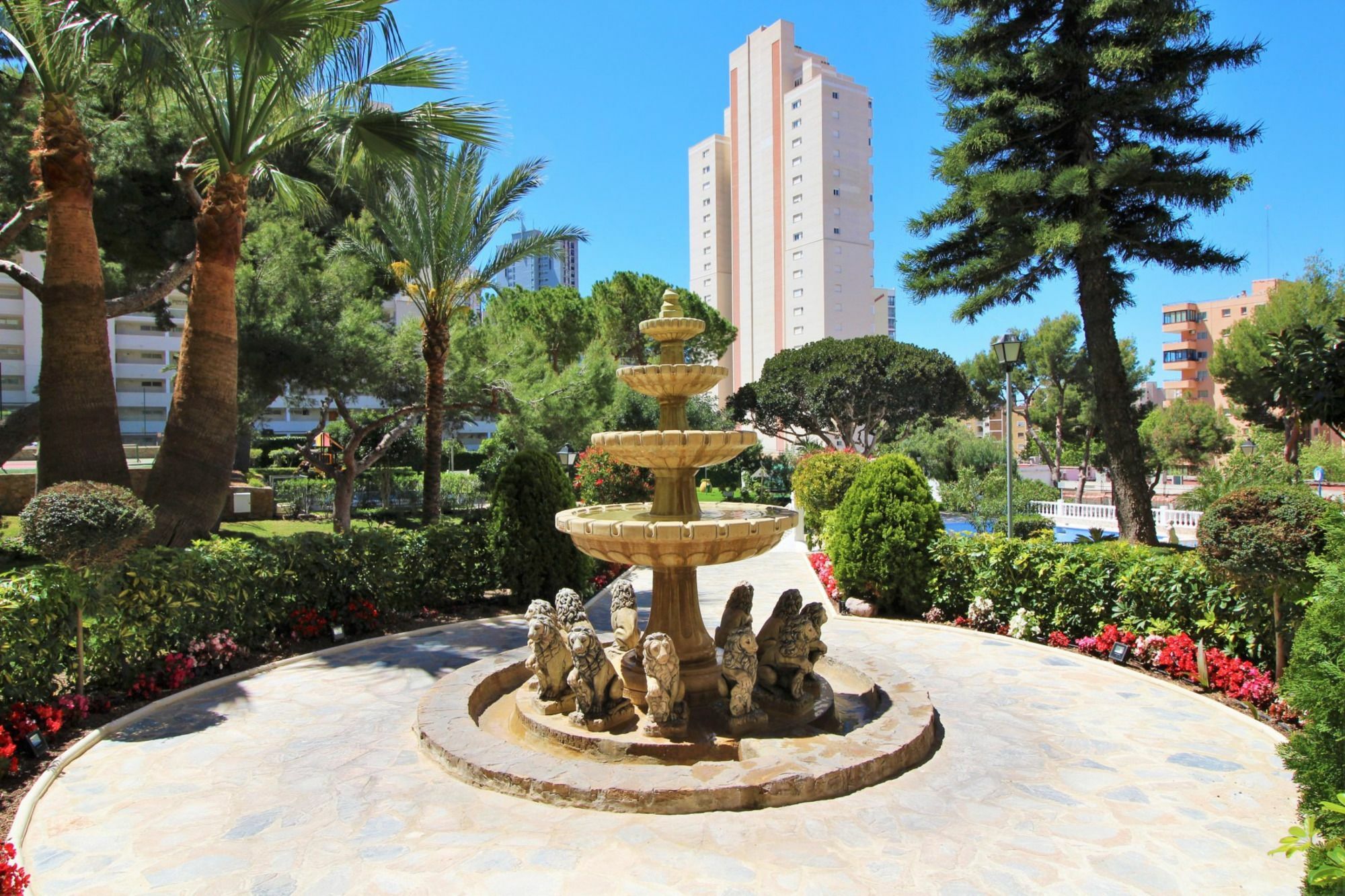 Playmon Park 8-10 Apartment Бенидорм Екстериор снимка